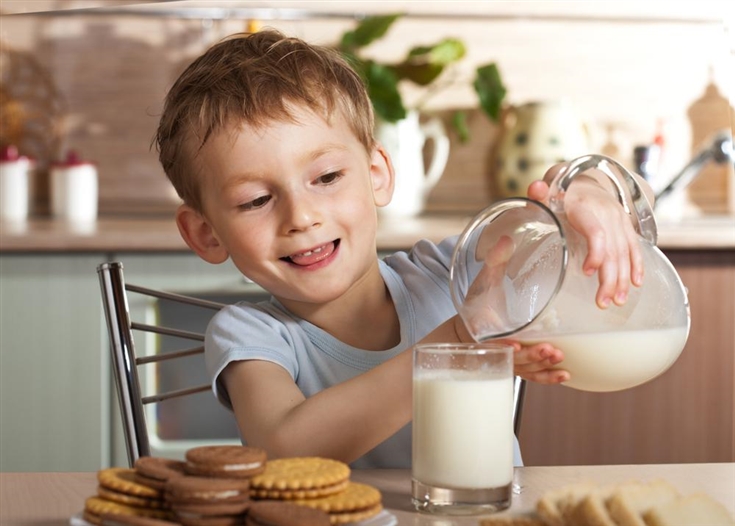 o-leite-inteiro-ajuda-as-criancas-a-ficar-magras-2